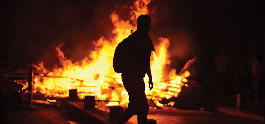 Students trend toward violence to crush free speech