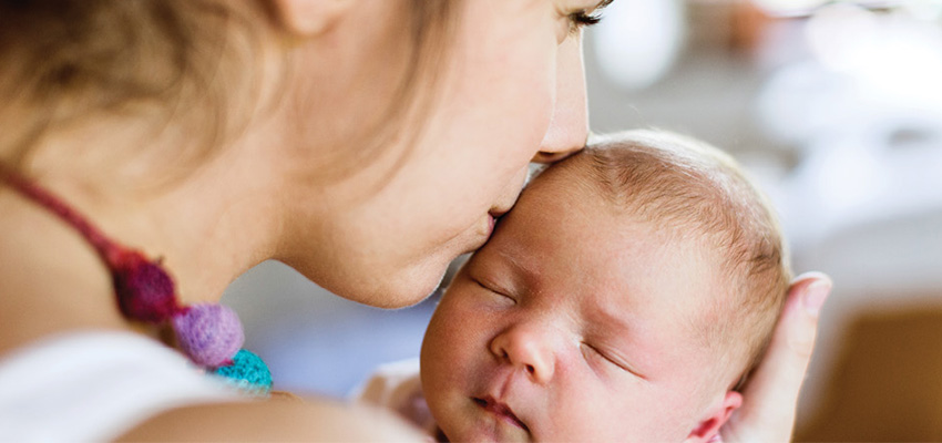 Babies need moms research says